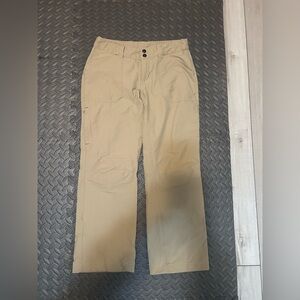 Women’s Patagonia Hiking Pants size 6 khaki/tan